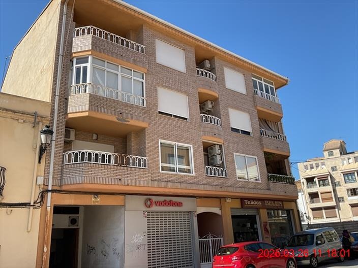 Local comercial en Requena, Avenida Constitución Número Cuarenta