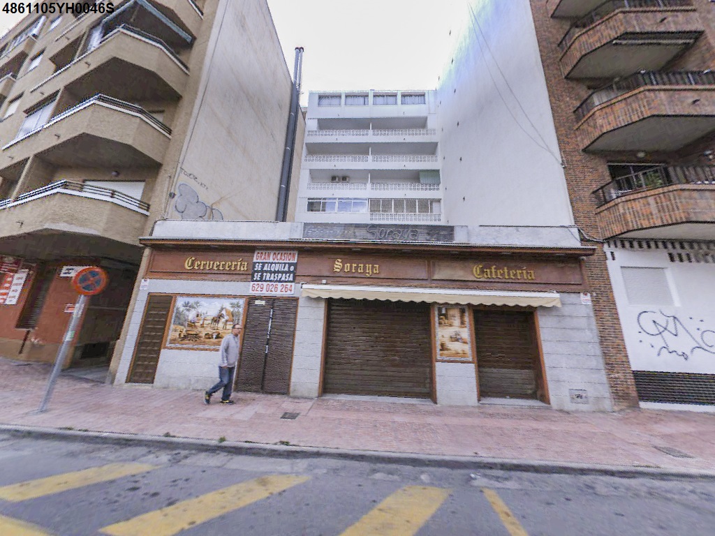 Local comercial en Torrevieja, Edificio Playa del Cura, en la Ciudad de Torrevieja, Av Marineros de los 10 Es:1 Pl.: -1 Pt:01, Con Entrada Por la Avenida de la Purísima,
