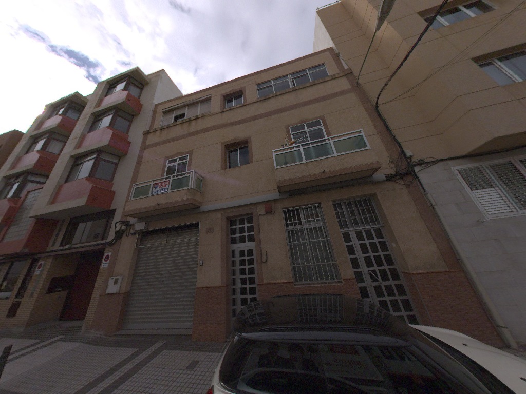 Vivienda en Las Palmas De Gran Canaria, (según Catastro): Calle Almansa 52, Pl: 01 Pt: Dr